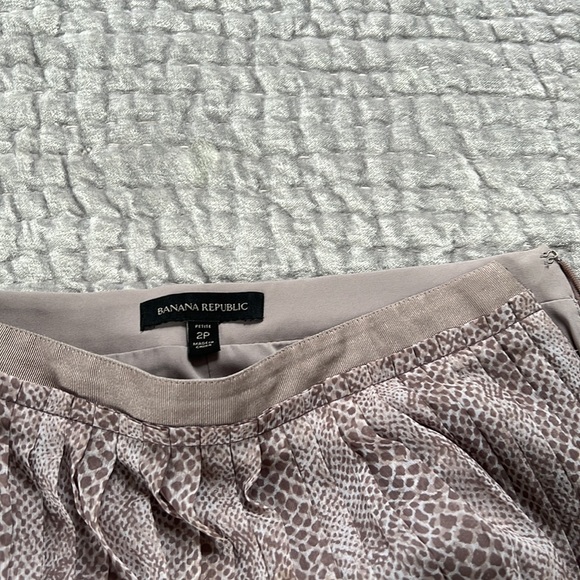 Banana republic snake print midi skirt - Picture 3 of 3